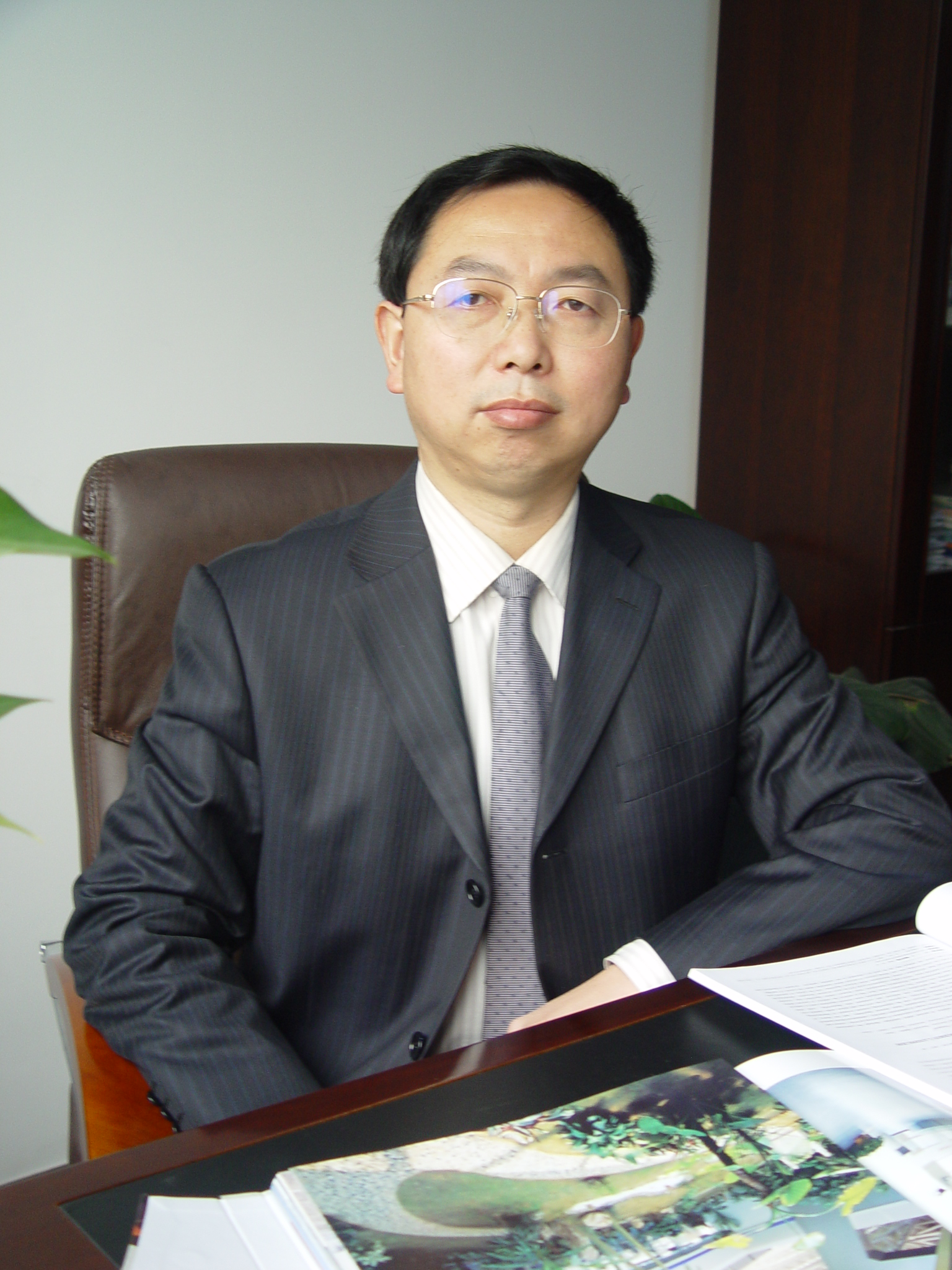 九游平台创新论坛第一千六百零五讲：黄土地区高填方地基变形特征与工程应对措施  