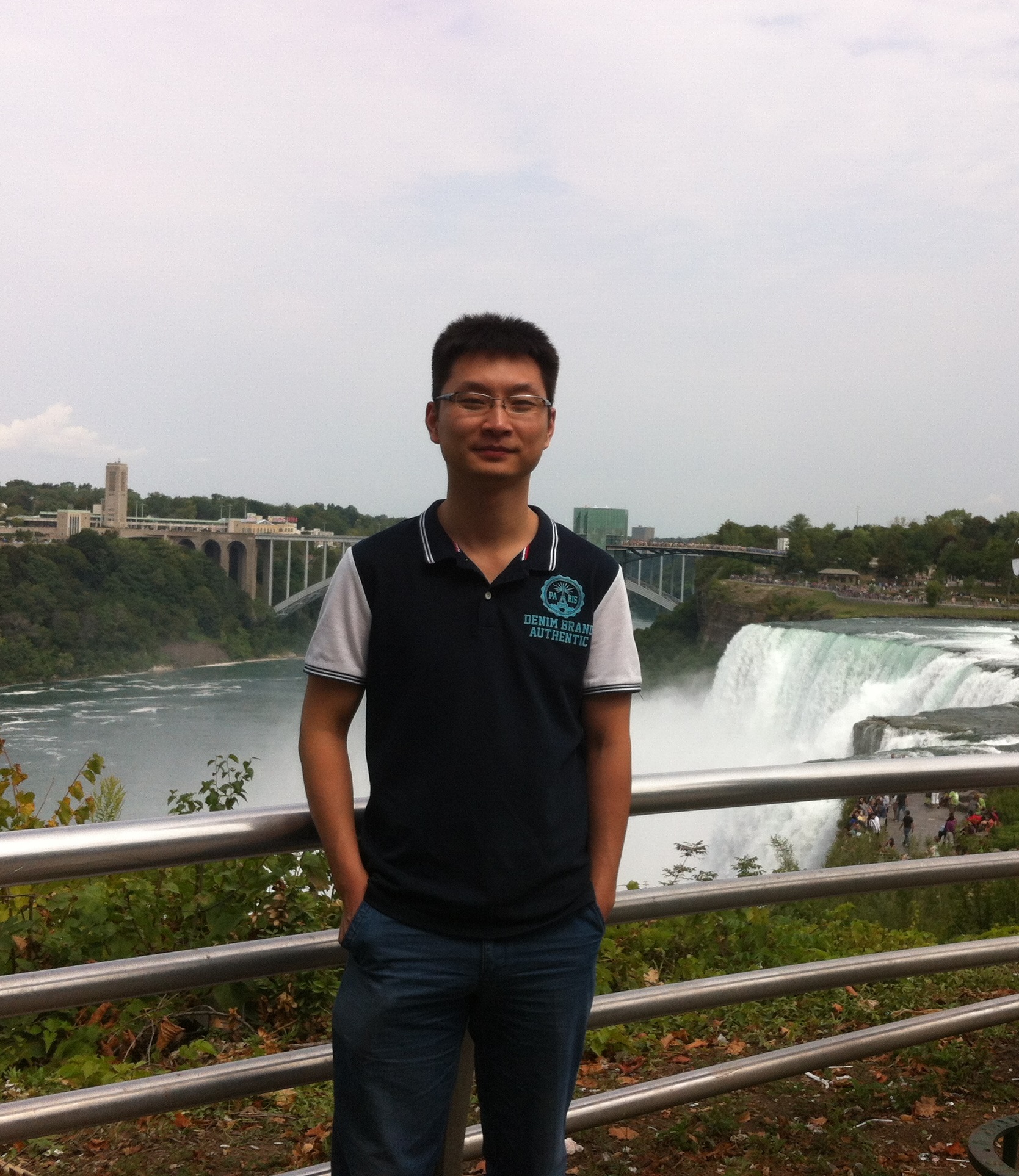 九游平台创新论坛第一千四百五十九讲：Ultra-cold gases---A “hot” dish of the “coldest” matter in physics