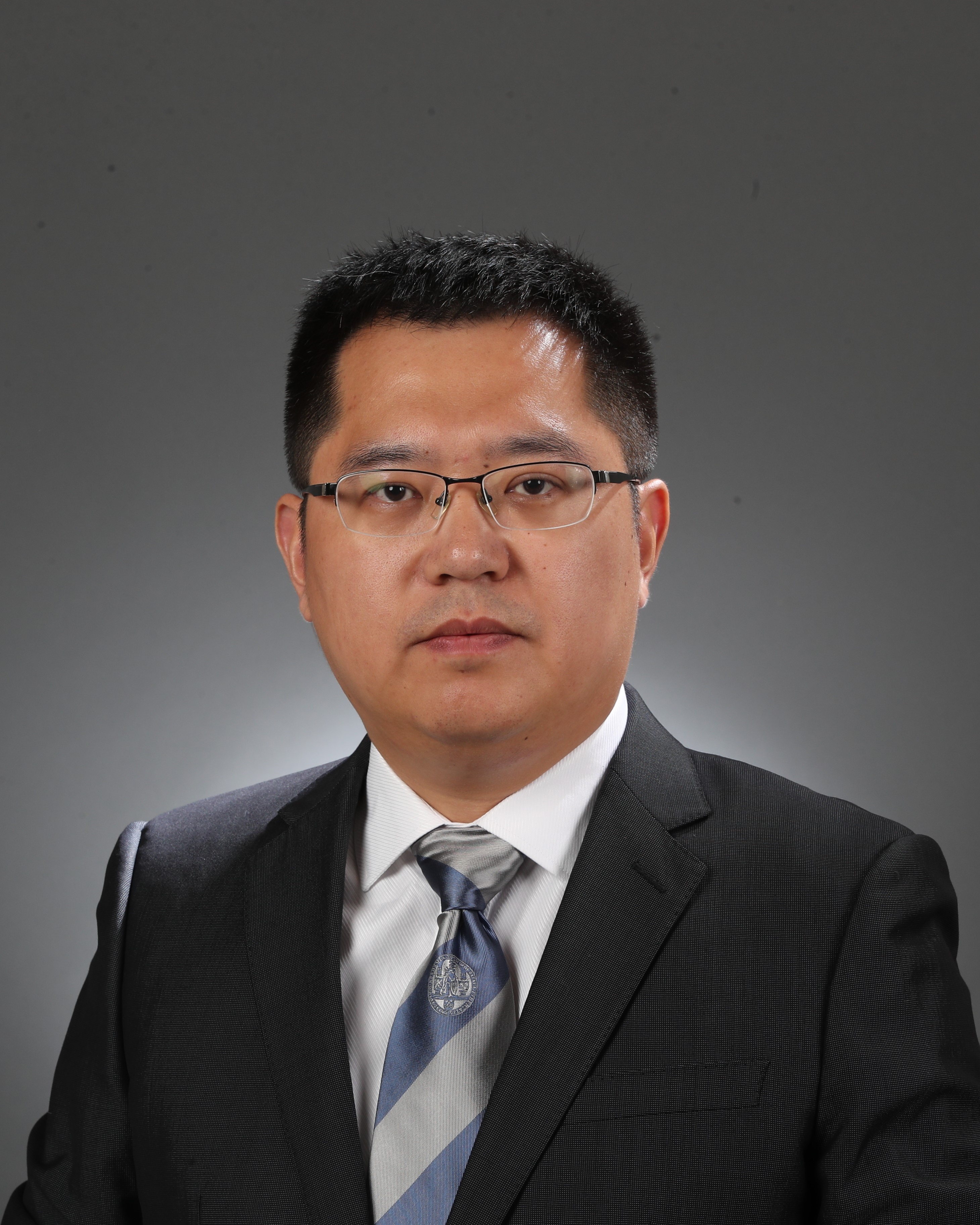 九游平台创新论坛第一千二百二十六讲暨120周年校庆年系列活动：三个罂粟属物种染色体级基因组揭示BIA通路补丁式跳跃演化机制