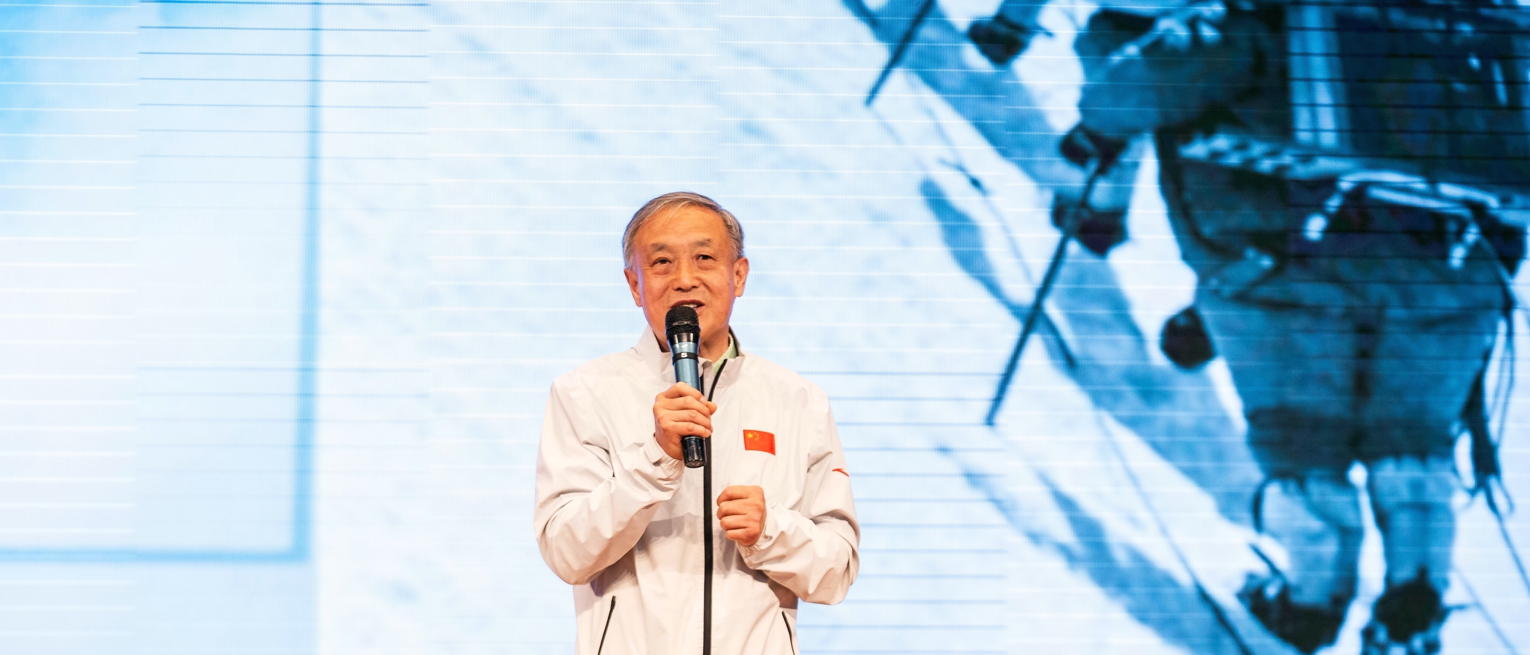 劳伦斯世界体育奖获得者夏伯渝为师生作报告